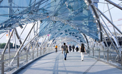 where-to-stay-in-singapore Helix-Bridge 1