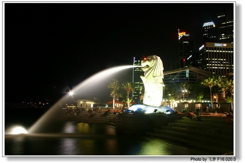 where-to-stay-in-singapore merlion 2